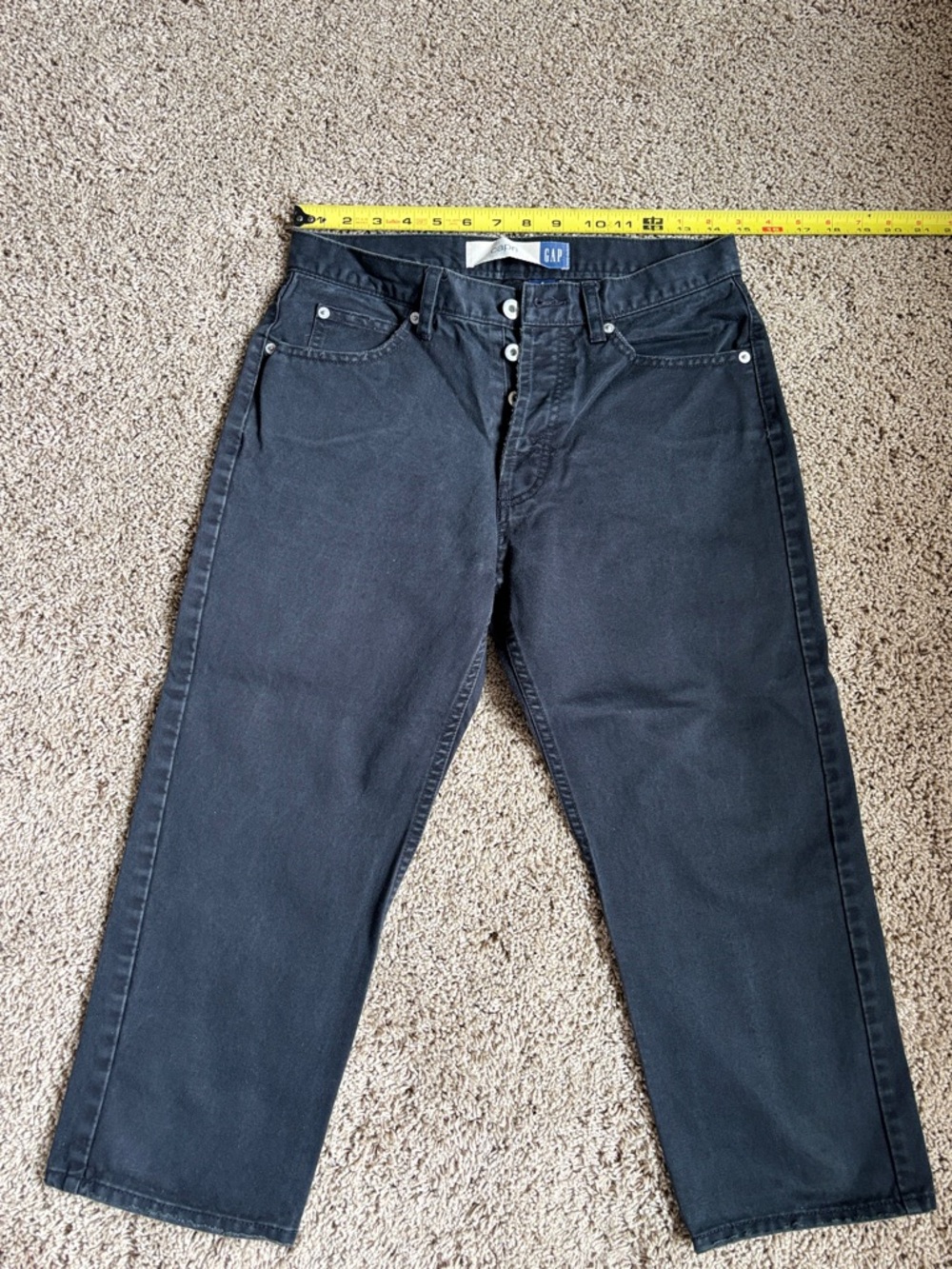 GAP Black Capri Pants